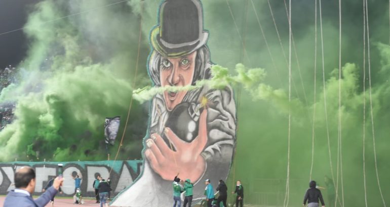 Le tiffo des supporters de Raja