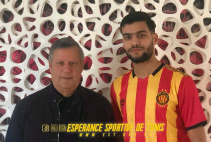 Qui est Mohamed Amine Tougai, le jeune défenseur algérien qui a rejoint l’Espérance de Tunis ?