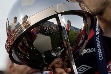 Football, Copa Sudamericana : Furacão bi-campeão !