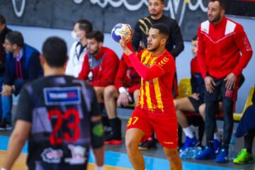 Handball, Élite : l’Espérance garde la tête du classement, le Club Africain victorieux, l’Association Sportive de Hammamet remporte le choc