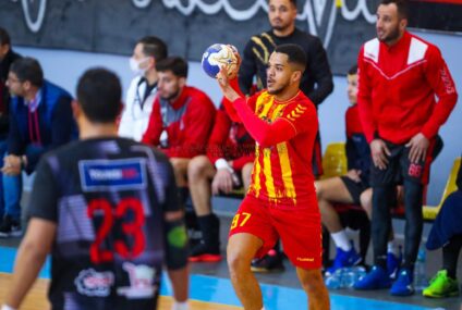 Handball, Élite : l’Espérance garde la tête du classement, le Club Africain victorieux, l’Association Sportive de Hammamet remporte le choc