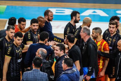 Volleyball, Tunisie Télécom Cup : l’Espérance Sportive de Tunis, l’Étoile Sportive du Sahel, le Club Sportif Sfaxien, l’Avenir Sportif de la Marsa en demi-finale.