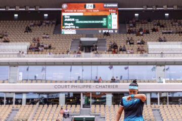 Tennis, Roland-Garros : cruelle désillusion pour Ons Jabeur face à Magdy Linette.