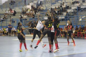Handball, CAHB Women’s Champions League : le Petro Luanda et 1º de Agosto commencent par des succès, le Club Sportif Féminin de Moknine accuse le coup.