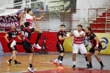 Handball, Élite : le Club Africain reste dans la roue du podium, l’Espérance Sportive de Tunis et l’Étoile Sportive du Sahel victorieux.