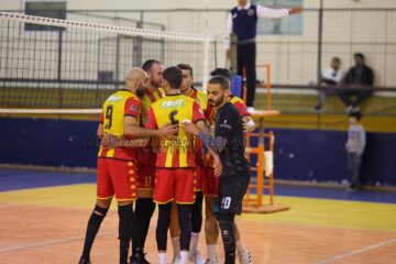 Volleyball, Tunisie Télécom Championship : l’Espérance Sportive de Tunis et le Club Sportif Sfaxien leaders, l’Étoile Sportive du Sahel trébuche à Sousse.