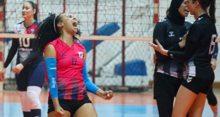 Volleyball (F) | Super Play-offs : Les sfaxiennes relancent la course au titre. Le CA confirme son ascendant dans les derbies.